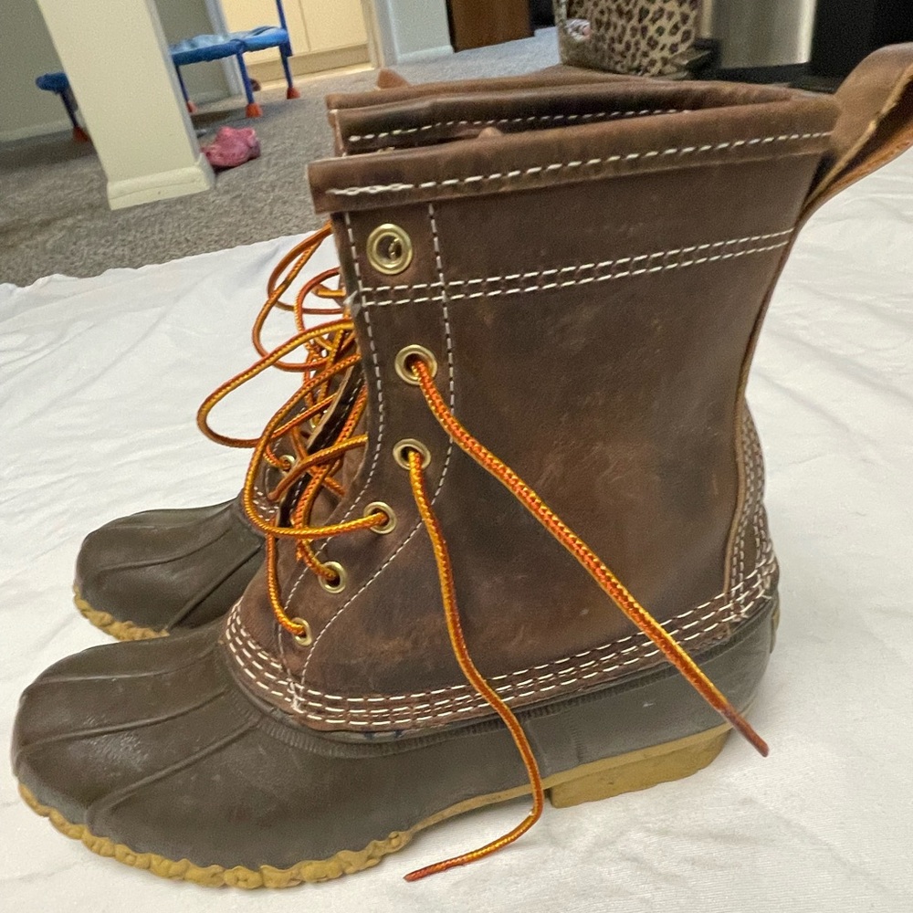 Bean boots